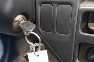 Serrure avant gauche PEUGEOT 106