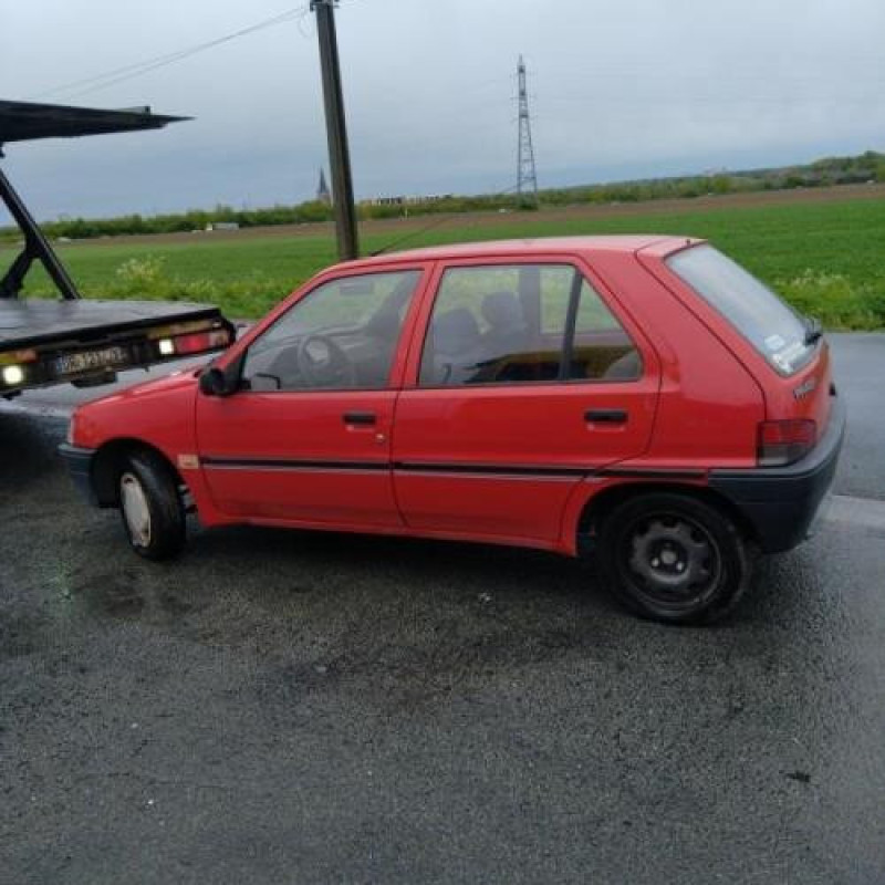 Serrure avant gauche PEUGEOT 106 Photo n°10