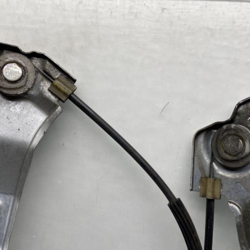 Leve vitre electrique avant droit RENAULT CLIO 3 Photo n°4