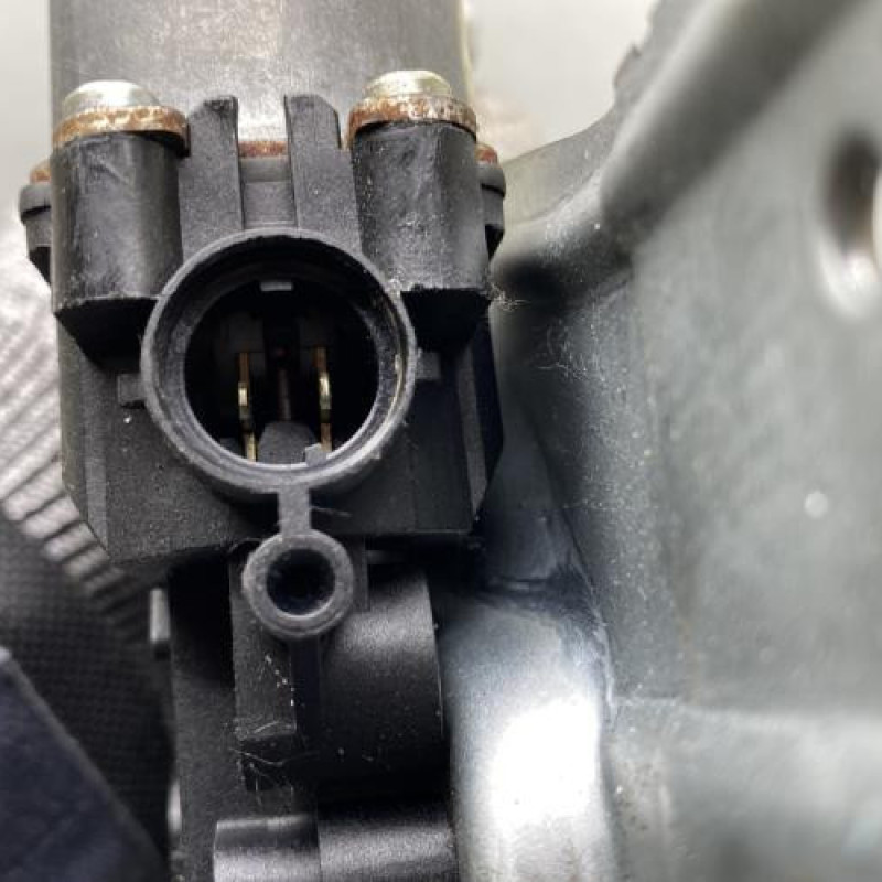 Leve vitre electrique avant droit RENAULT CLIO 3 Photo n°7