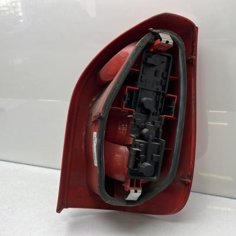 Feu arriere principal gauche (feux) CITROEN XSARA PICASSO Photo n°3