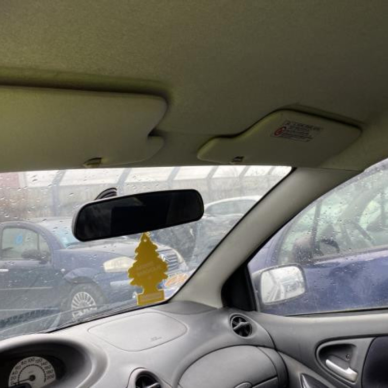 Feu arriere principal droit (feux) TOYOTA YARIS 1 Photo n°17