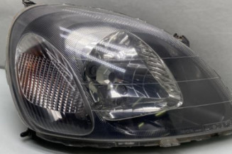 Optique avant principal droit (feux)(phare) TOYOTA YARIS 1