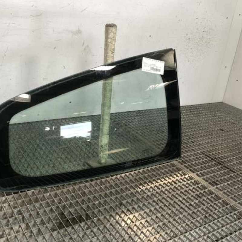 Custode arriere droit RENAULT CLIO 3 Photo n°3
