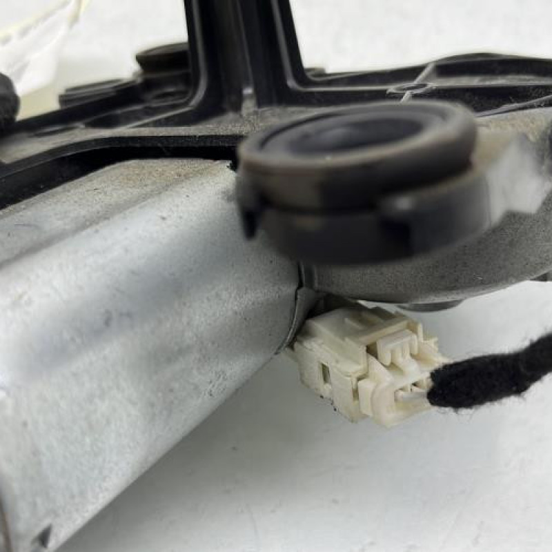 Moteur essuie glace arriere PEUGEOT 207 Photo n°6