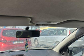 Attache ceinture arriere gauche RENAULT CLIO 3