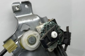 Leve vitre electrique avant droit RENAULT CLIO 3