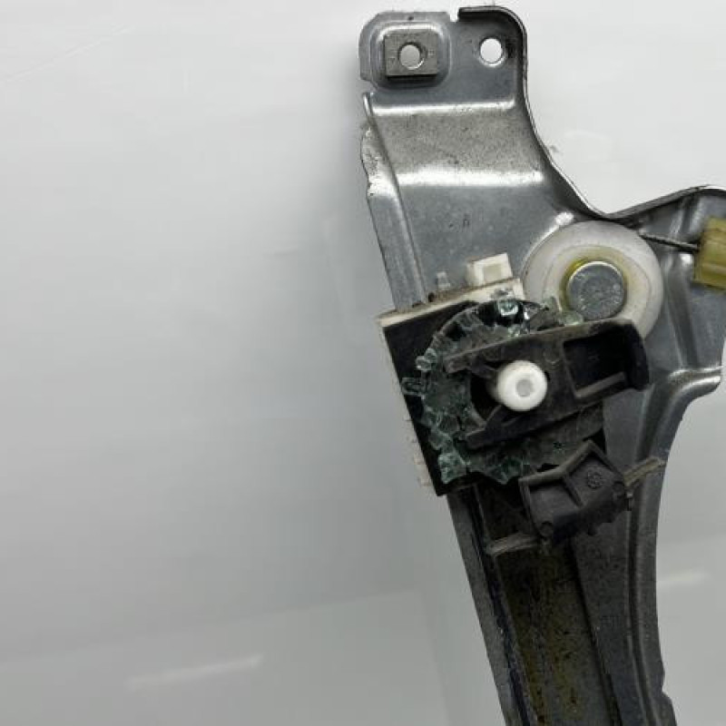 Leve vitre electrique avant droit RENAULT CLIO 3 Photo n°9