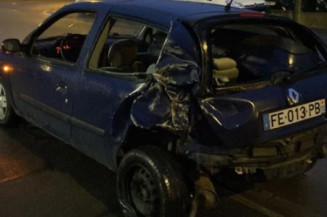 Poignee porte avant gauche RENAULT CLIO 2