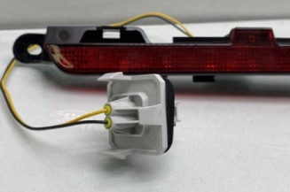 Feu arriere stop central MERCEDES CLASSE B 247