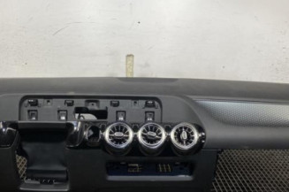 Planche de bord complete MERCEDES CLASSE B 247 Photo n°1