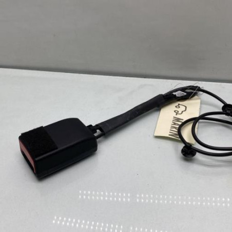 Attache ceinture avant droit MERCEDES CLASSE B 247