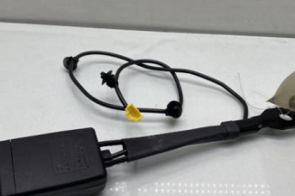Attache ceinture avant gauche MERCEDES CLASSE B 247