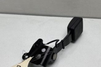 Attache ceinture arriere gauche MERCEDES CLASSE B 247