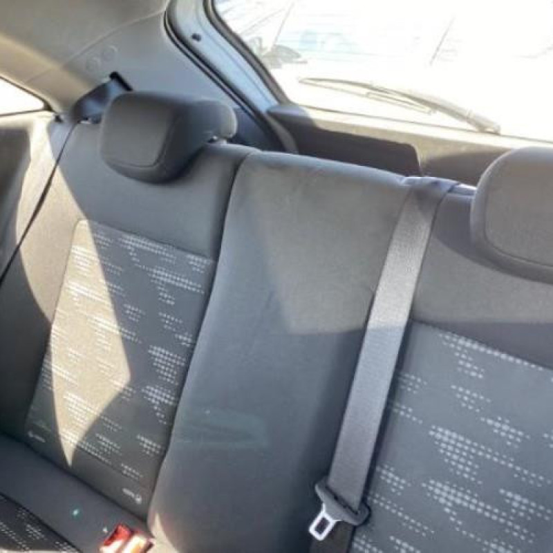 Poignee interieur avant droit OPEL CORSA D Photo n°13