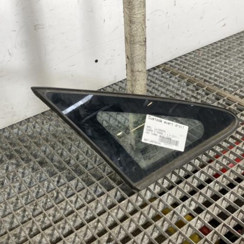 Custode avant droit OPEL CORSA D Photo n°3