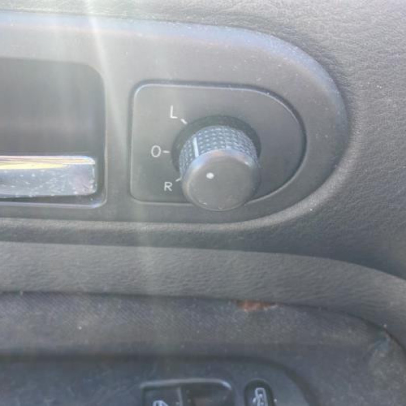Serrure avant droit VOLKSWAGEN GOLF 4 Photo n°16
