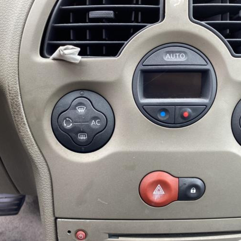 Poignee interieur avant gauche RENAULT MODUS Photo n°19