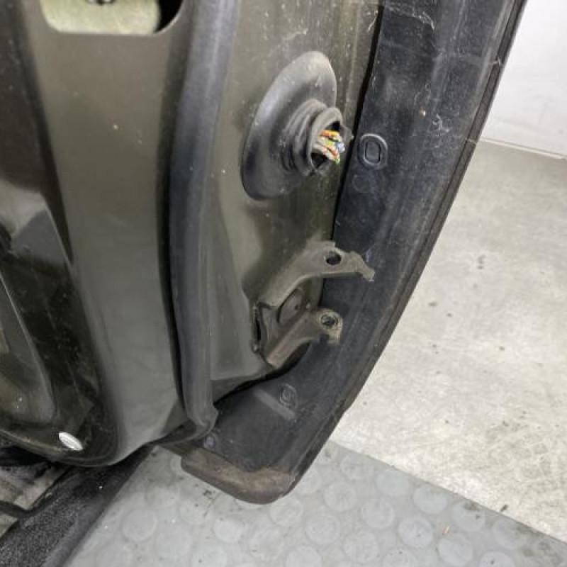 Porte avant gauche PEUGEOT 3008 1 Photo n°4