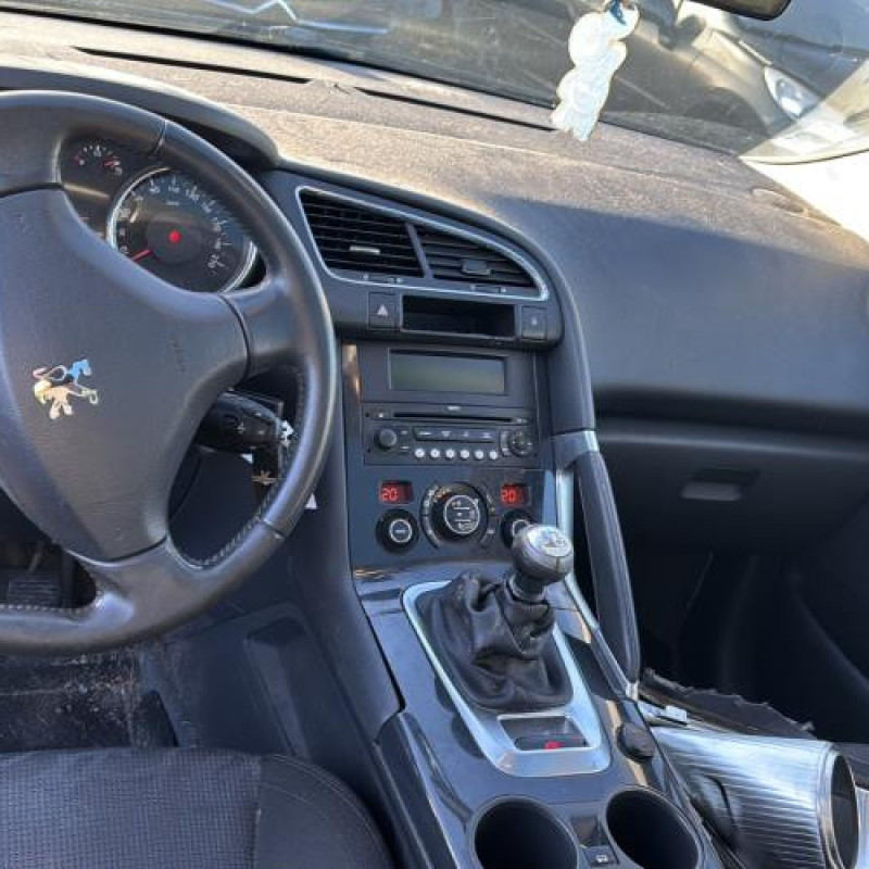 Porte avant gauche PEUGEOT 3008 1 Photo n°17