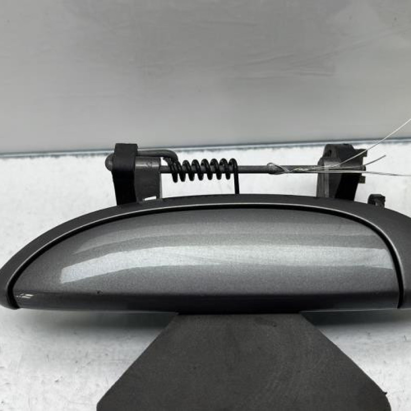 Poignee porte avant gauche RENAULT CLIO 2 Photo n°1
