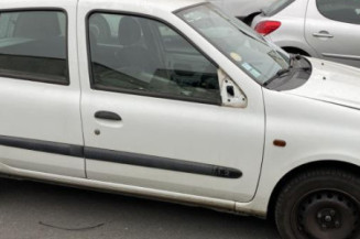 Optique avant principal gauche (feux)(phare) RENAULT CLIO 2