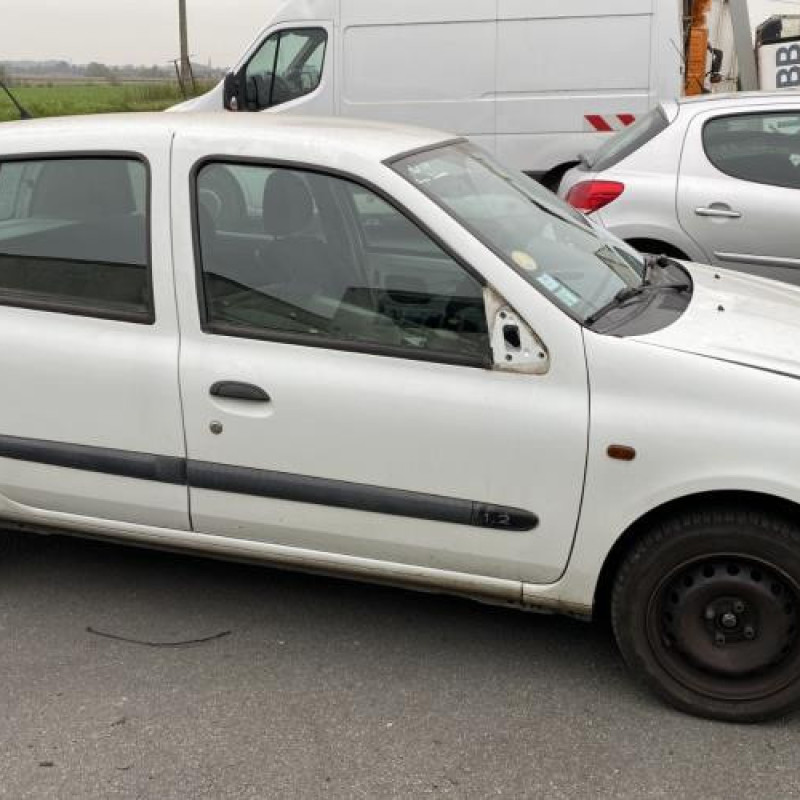 Optique avant principal gauche (feux)(phare) RENAULT CLIO 2 Photo n°10