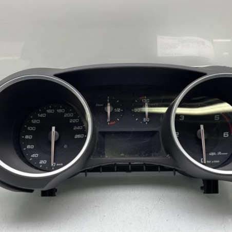 Compteur ALFA ROMEO GIULIETTA 2 Photo n°1