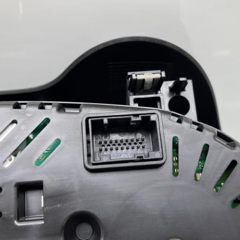 Compteur ALFA ROMEO GIULIETTA 2 Photo n°6