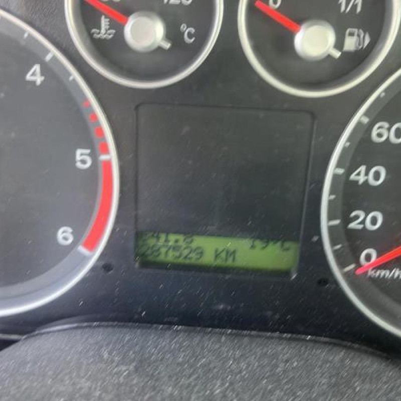 Pare choc arriere FORD C-MAX 1 Photo n°10