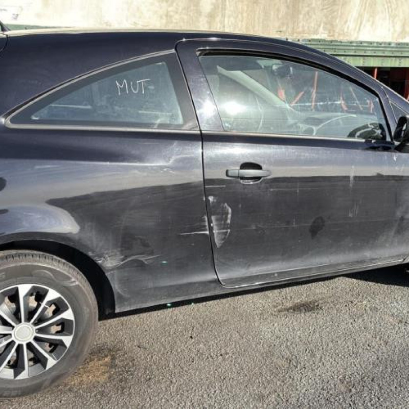 Feu arriere principal gauche (feux) OPEL CORSA D Photo n°15