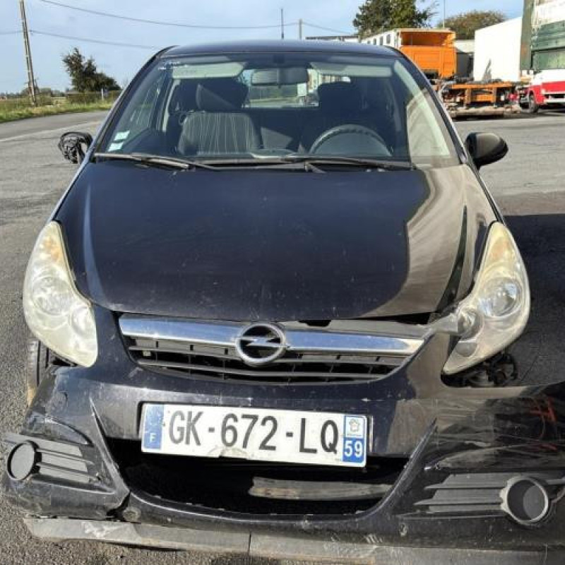 Feu arriere principal gauche (feux) OPEL CORSA D Photo n°16
