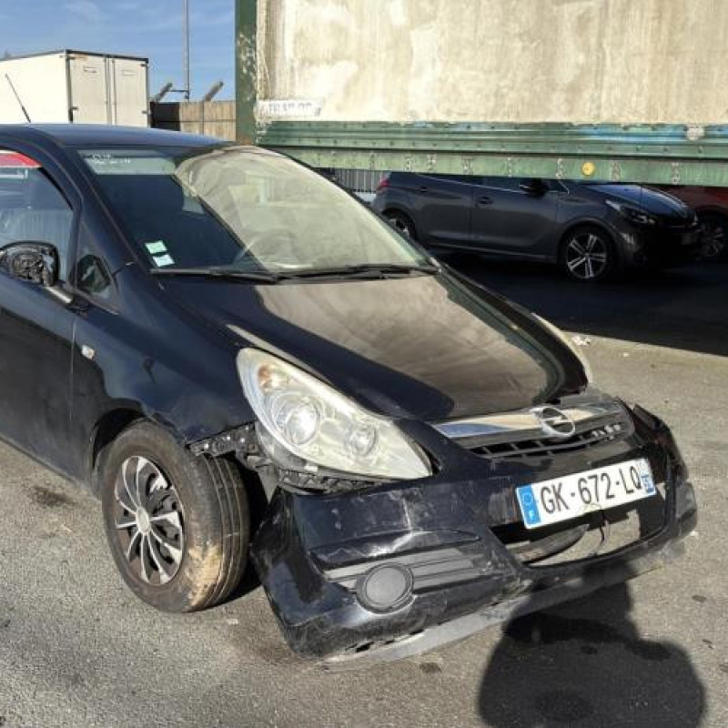 Feu arriere principal gauche (feux) OPEL CORSA D Photo n°19