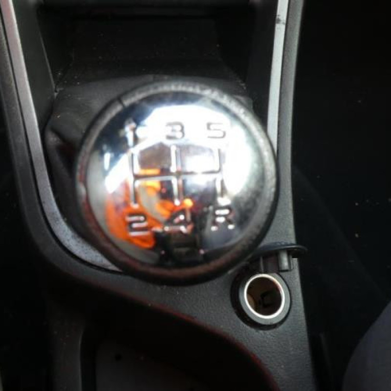 Bouton de warning PEUGEOT 307 Photo n°15