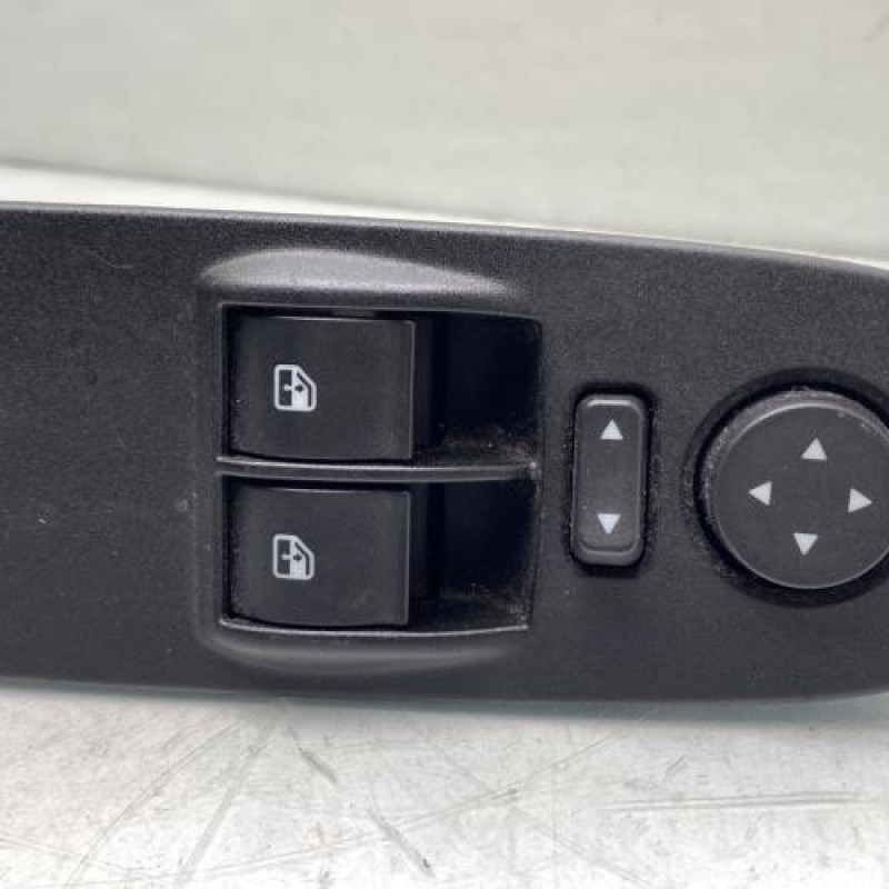 Commande retroviseurs FIAT PUNTO EVO 3 Photo n°2