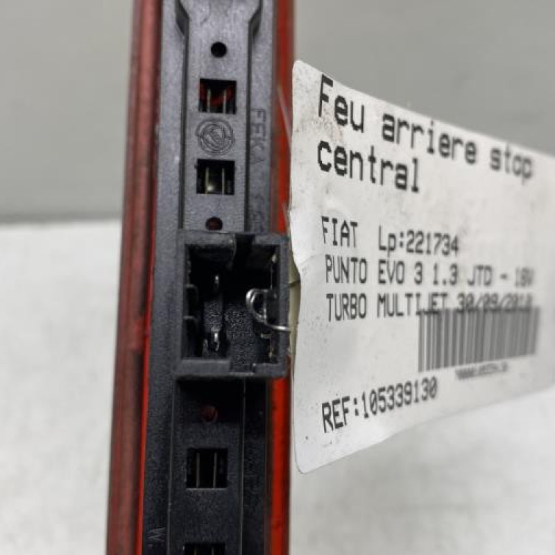 Feu arriere stop central FIAT PUNTO EVO 3 Photo n°3