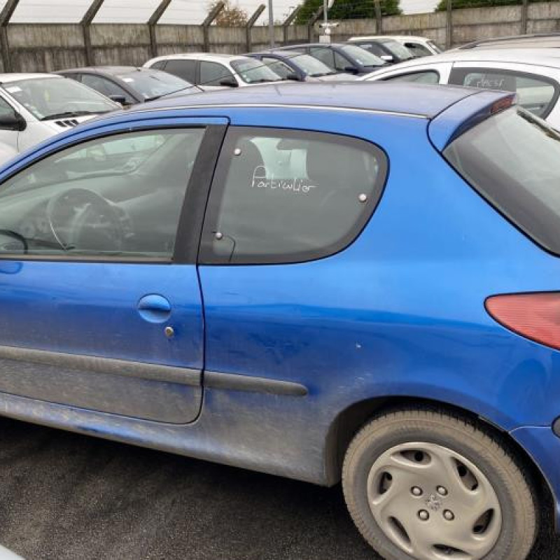 Boitier air bag PEUGEOT 206 Photo n°10