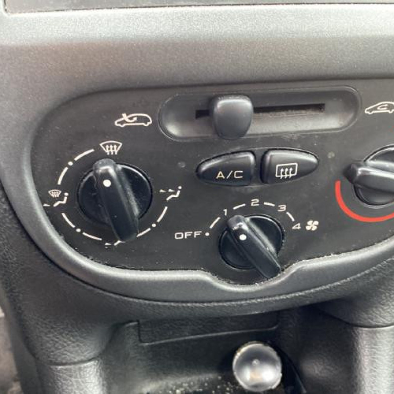 Boitier air bag PEUGEOT 206 Photo n°19