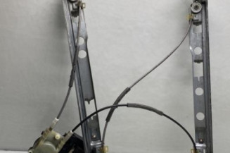 Leve vitre electrique avant droit RENAULT MEGANE 2 Photo n°1