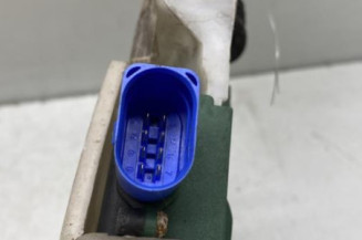 Serrure avant droit VOLKSWAGEN POLO 4