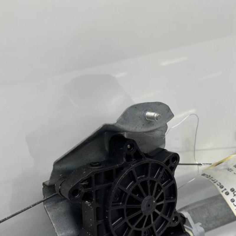 Leve vitre electrique avant gauche RENAULT CAPTUR 1 Photo n°3