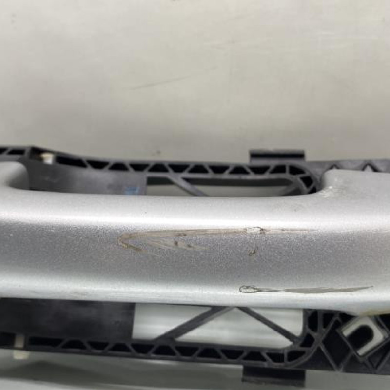 Poignee porte arriere droit VOLKSWAGEN GOLF 6 Photo n°2