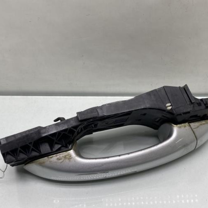 Poignee porte arriere droit VOLKSWAGEN GOLF 6 Photo n°4