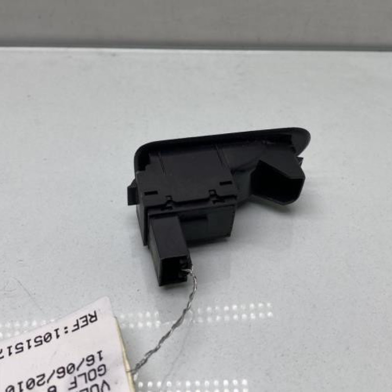 Interrupteur de leve vitre arriere droit VOLKSWAGEN GOLF 6 Photo n°2