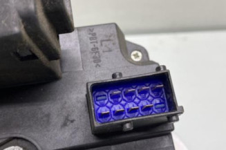 Serrure avant gauche OPEL CORSA C