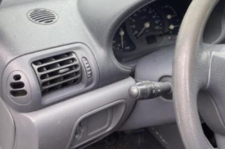 Feu arriere principal gauche (feux) RENAULT CLIO 2