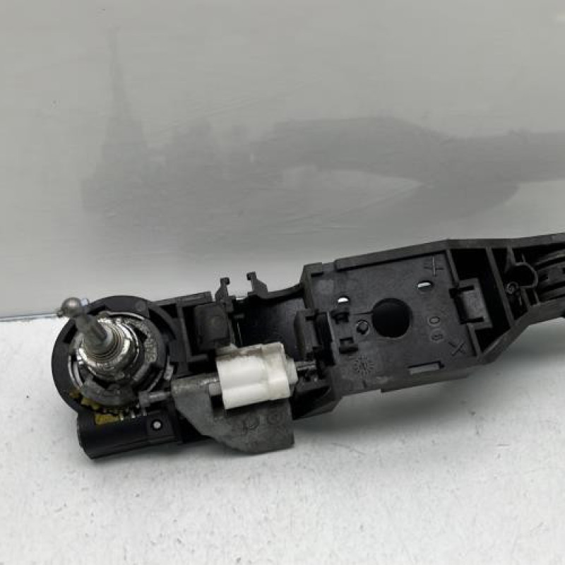 Poignee porte avant gauche RENAULT CLIO 3 Photo n°3