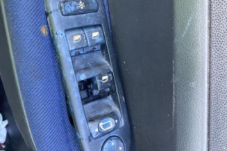 Custode avant gauche (porte) PEUGEOT 307