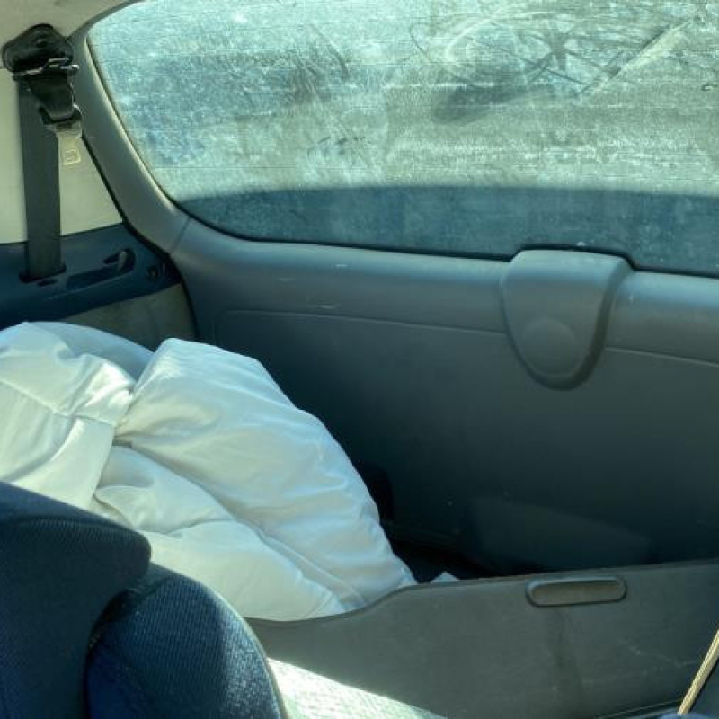 Custode avant gauche (porte) PEUGEOT 307 Photo n°17