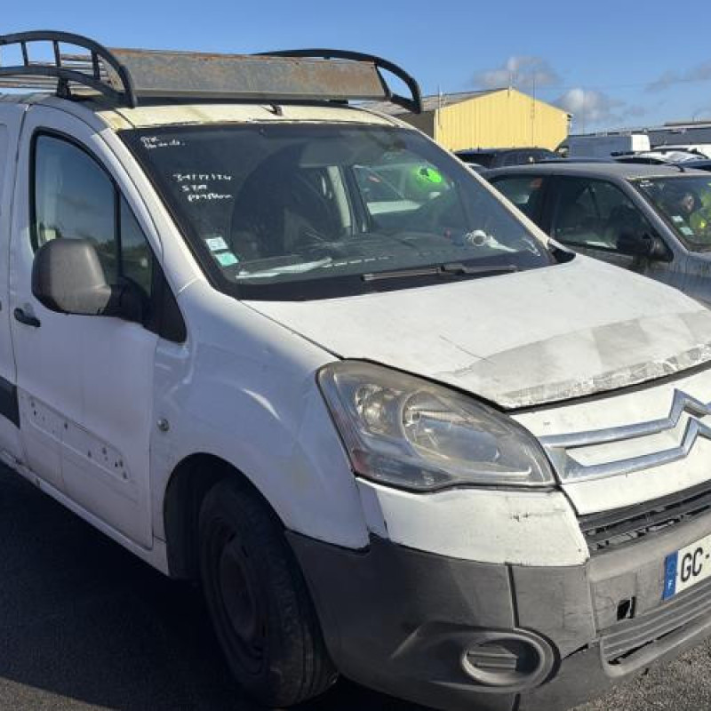 Vitre avant gauche CITROEN BERLINGO 2 Photo n°6